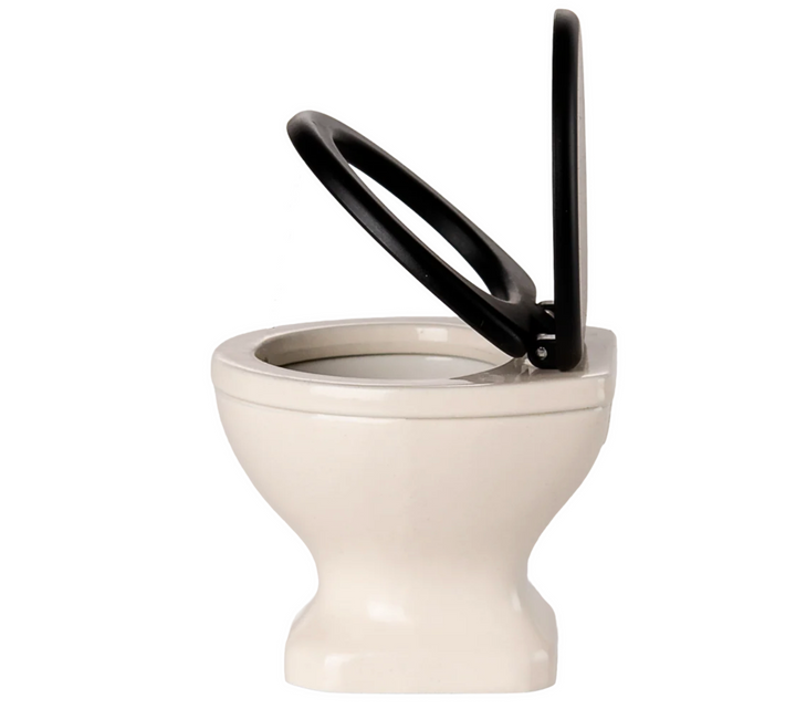 Water Closet, Mouse