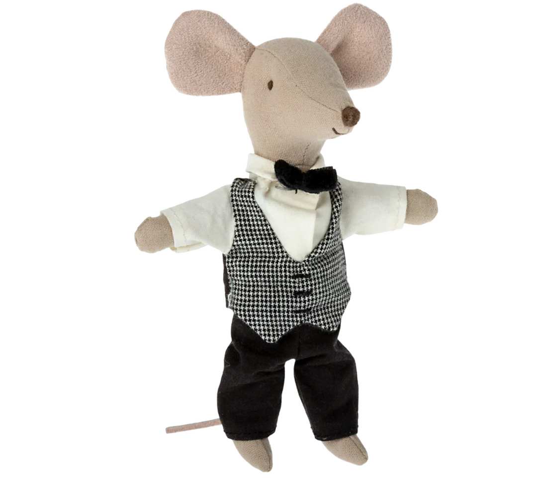 Waiter Mouse, Big Brother