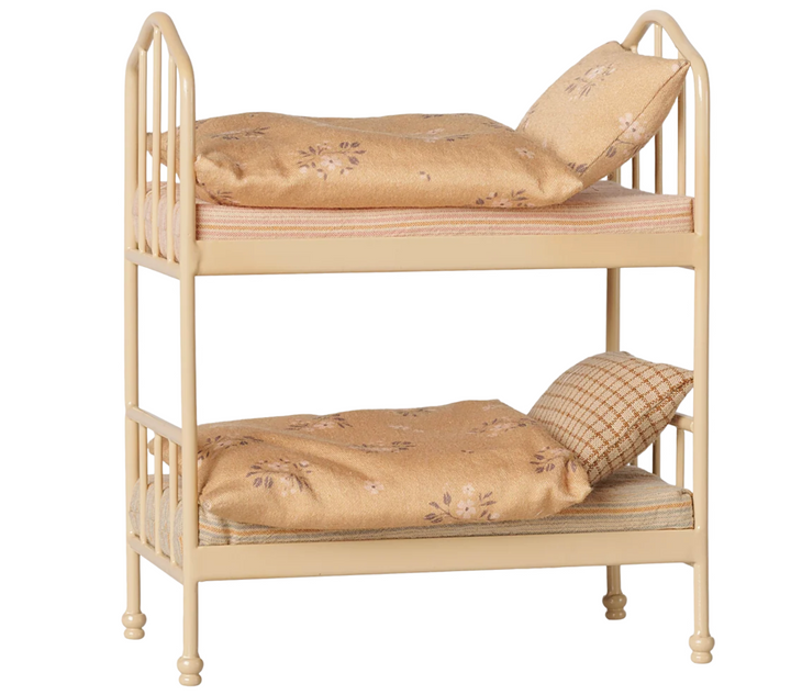 Bunk Bed, Mouse