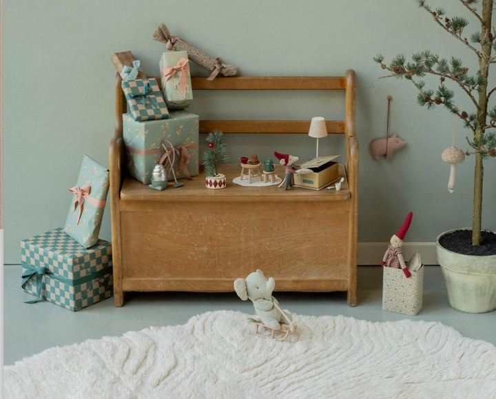 Christmas Mouse, Baby in Book