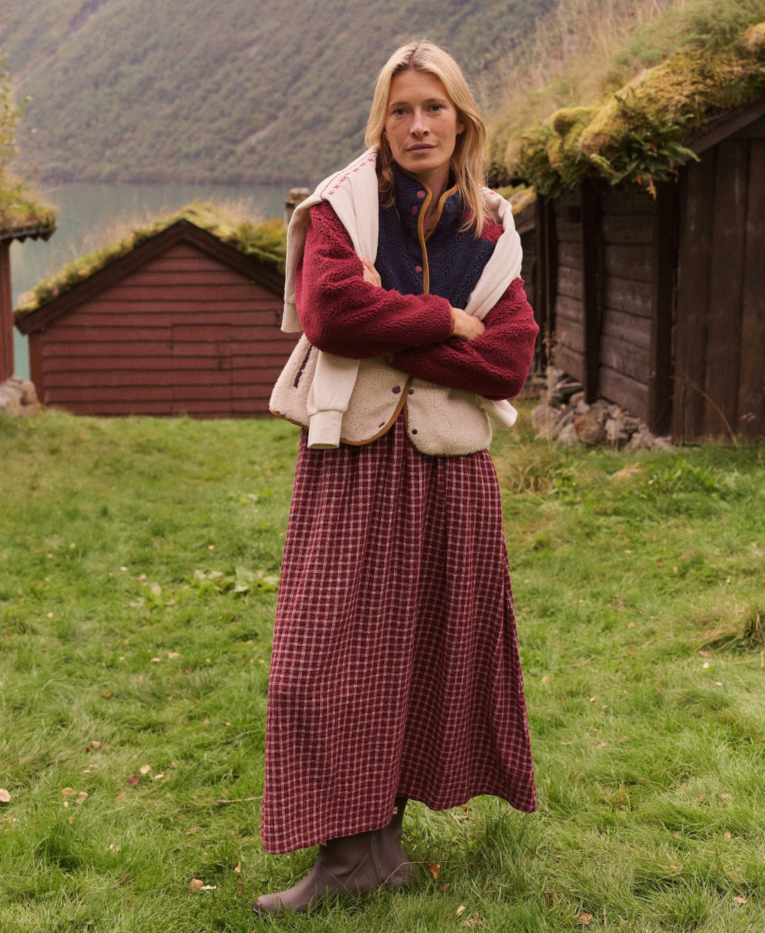 Gia Oxford Midi Skirt in Wine Check