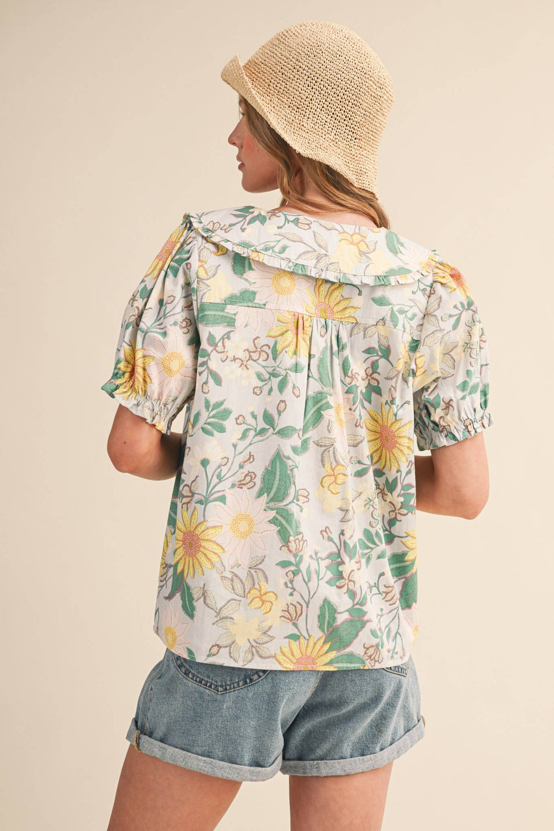 Floral Print Doll Collar Button Down in Mint Floral