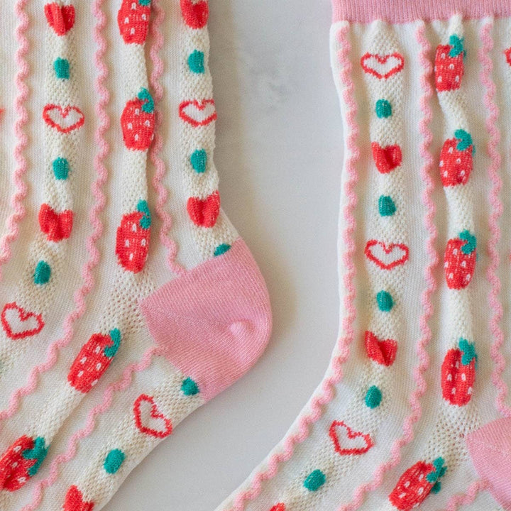 Retro Strawberry Casual Socks in Pink