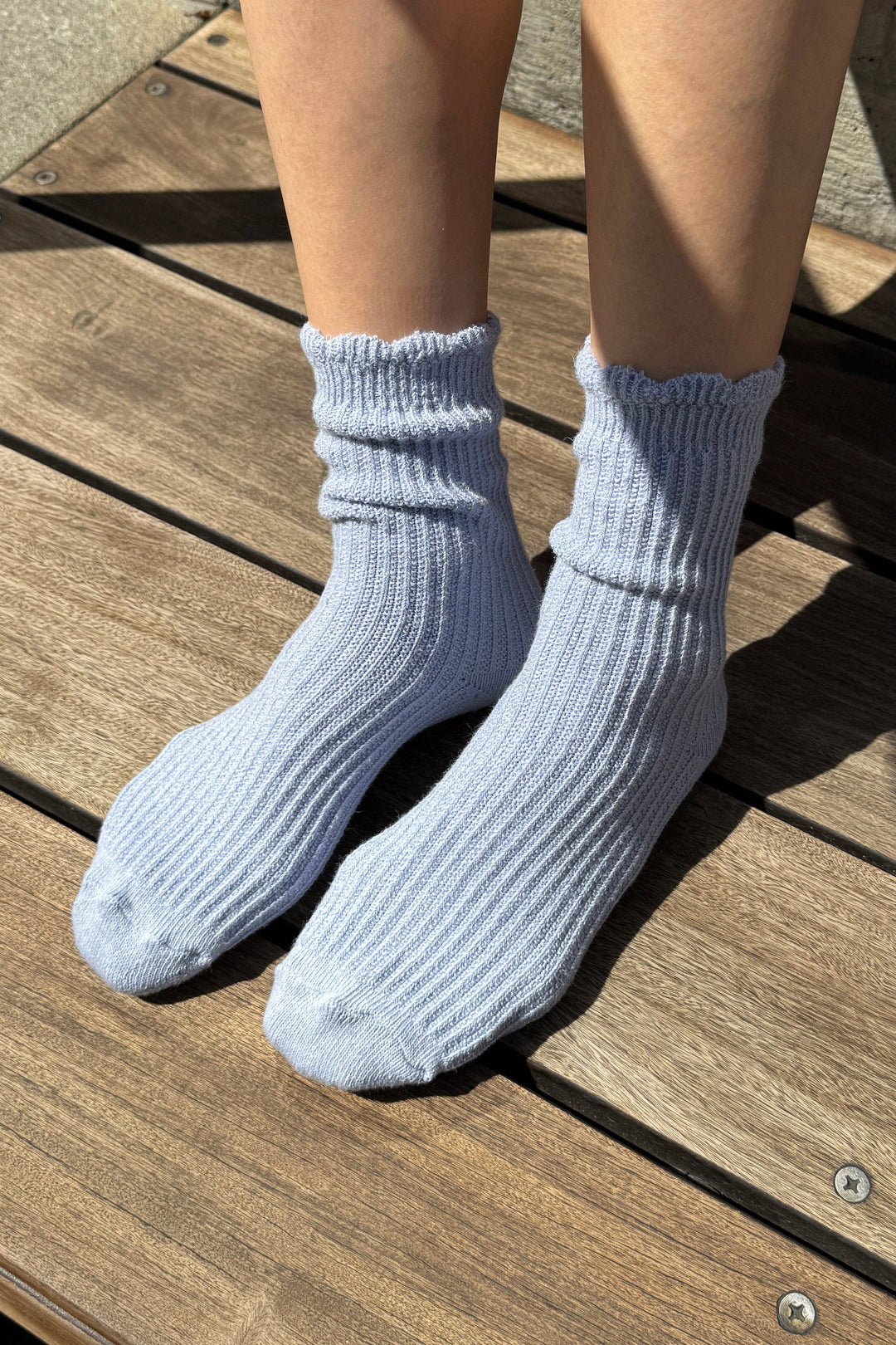 Linen Scallop Socks in Pale Blue