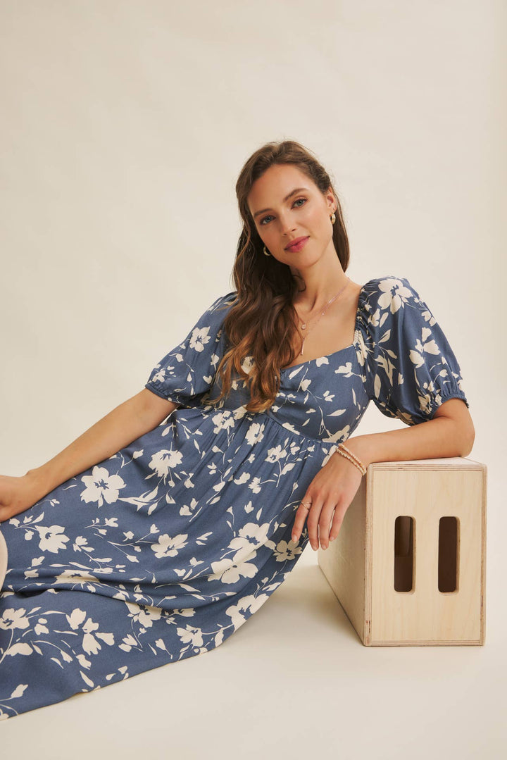 Flowy Sweetheart Neck Midi Dress With Pockets