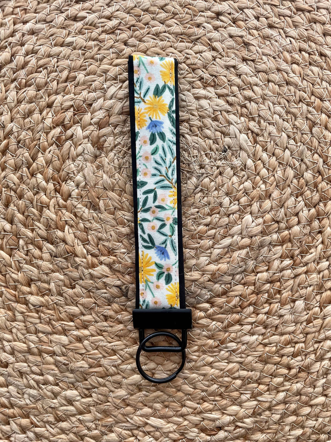 Rifle Paper Co. Daisy Fields Cream Keychain Wristlet