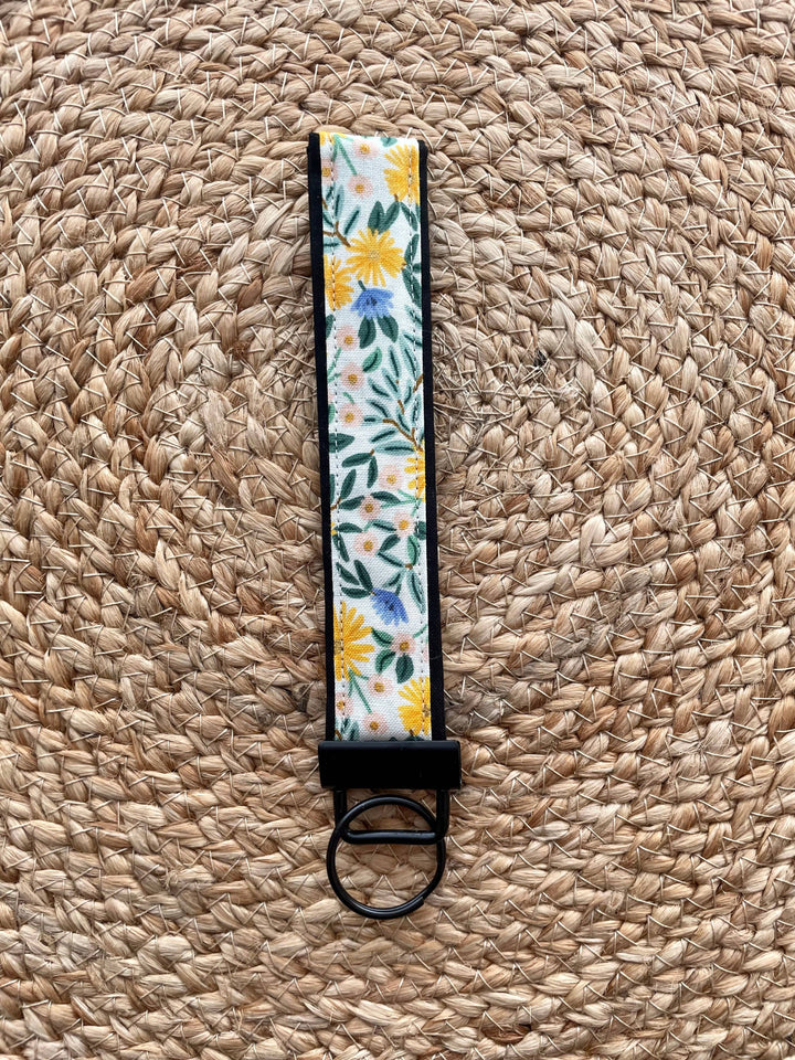 Rifle Paper Co. Daisy Fields Cream Keychain Wristlet