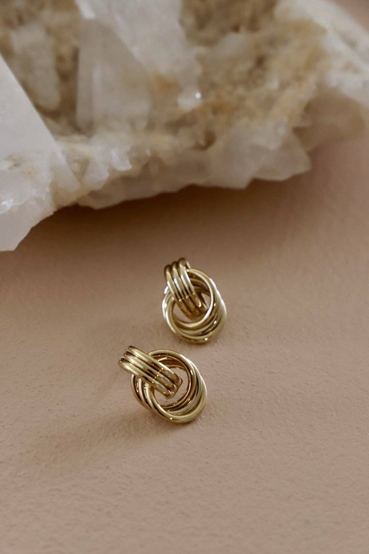 Trinity Knot Studs in Gold