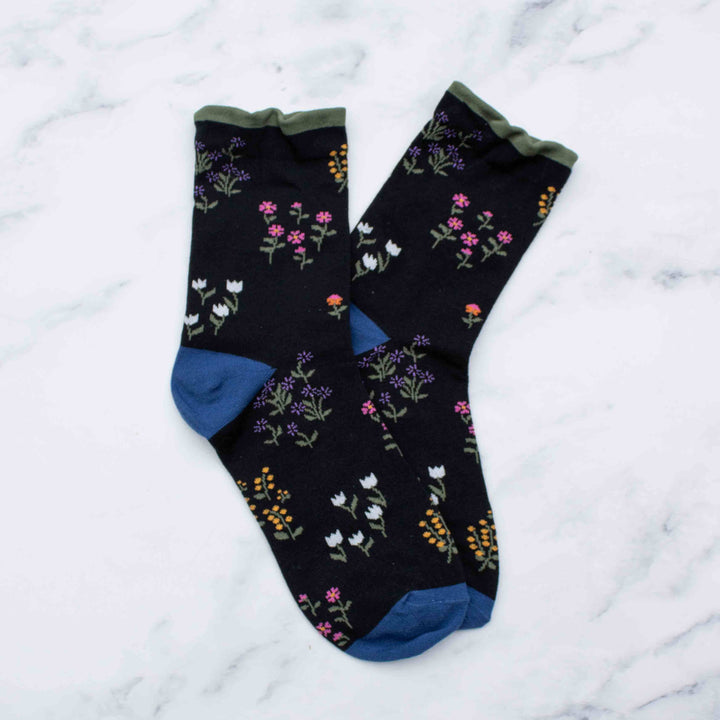 Penelope Floral Casual Socks