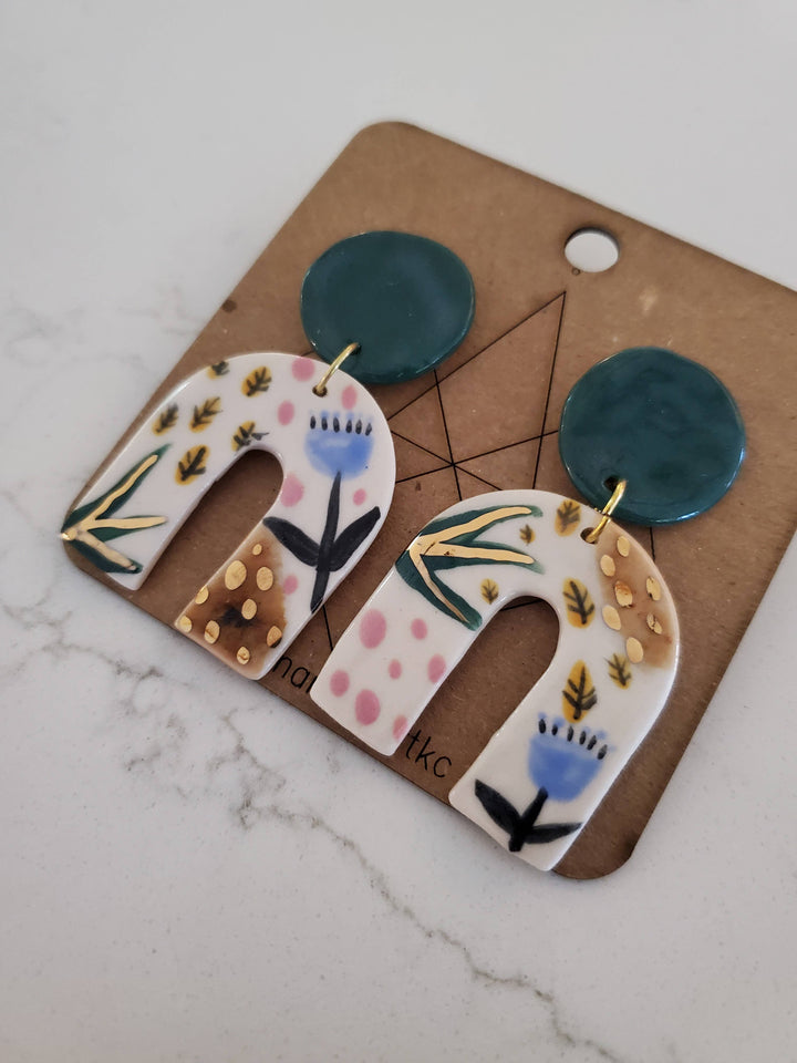 Jungle Arch Earrings | Crown & Heart