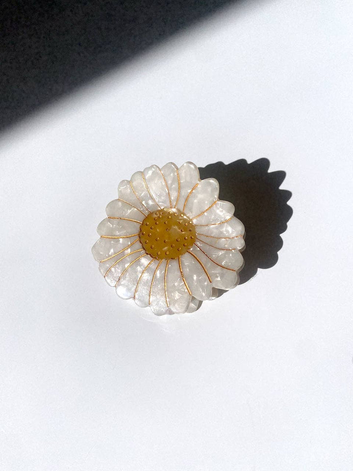 Daisy Flower Claw Hair Clip | Solar Eclipse