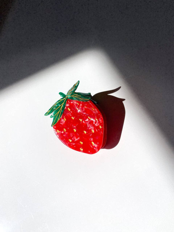 Strawberry Claw Hair Clip | Solar Eclipse